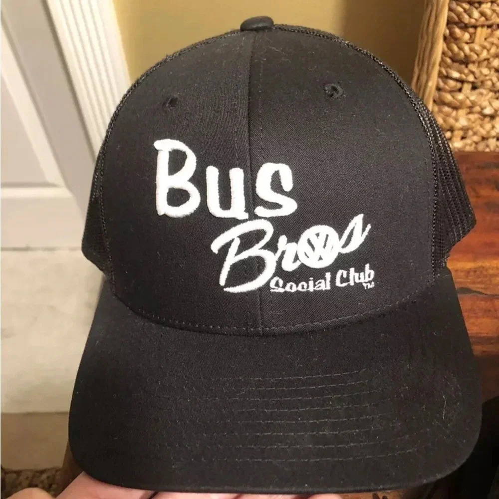 Men’s Classic Volkswagen VW Bus Adjustable Snap Back. Black